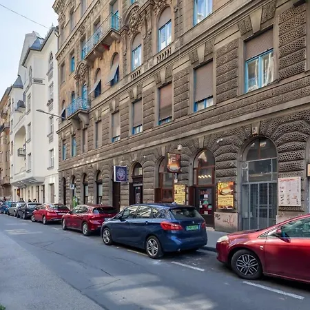 Apartman Ultra Away From